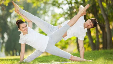 7 Best Yoga Poses For Couples To Boost Their Relationship