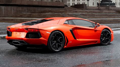 Lamborghini Aventador - specifications, features, photo, video