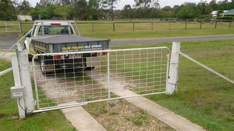 Solar Single Swing Gate Opener Kit Installed - Solar Powered Electric Gates