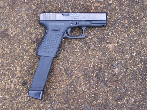 GLOCK 19 Gen 4 9mm Pistol Review - AllOutdoor.com