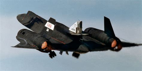 Retired SR-71 pilot describes what it's like to fly the Blackbird ...