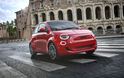 Fiat 500e 2024 : une nouvelle option électrique abordable - Guide Auto