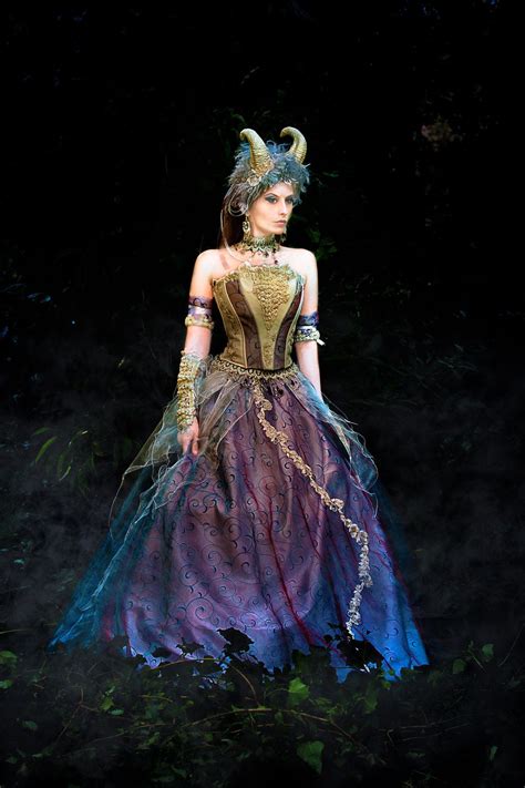 Minus the horns I love this as a fairy dress. Titania, Queen of Faeries ...