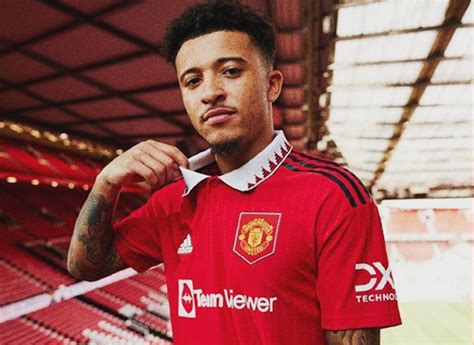 (Photo) Manchester United and Adidas launch 2022/23 home shirt