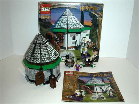 LEGO Harry Potter Hagrid's Hut (4707) Complete with Box & Instructions ...