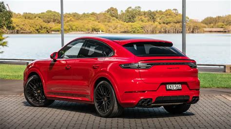 2021 Porsche Cayenne Coupe GTS review - Drive