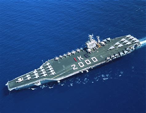 File:USS Eisenhower CVN-69.jpg - Wikimedia Commons