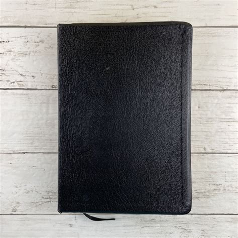 NIV Study Bible Black Bonded Leather Red Letter Chronology Zondervan ...