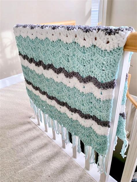 20 Easy Double Crochet Baby Blanket Patterns Free - Crochet Me