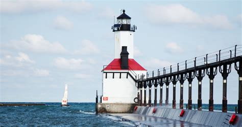 Rush in the Region: Michigan City’s Lighthouses – ValpoLife