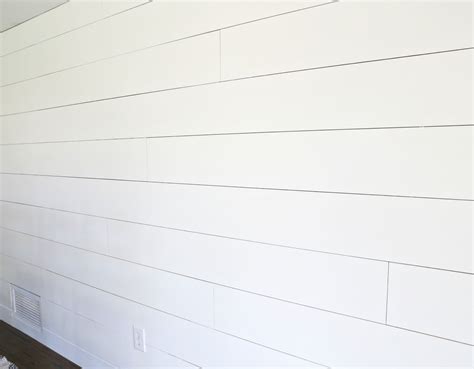 Wallplanks Classic Peel & Stick Wood Shiplap – White