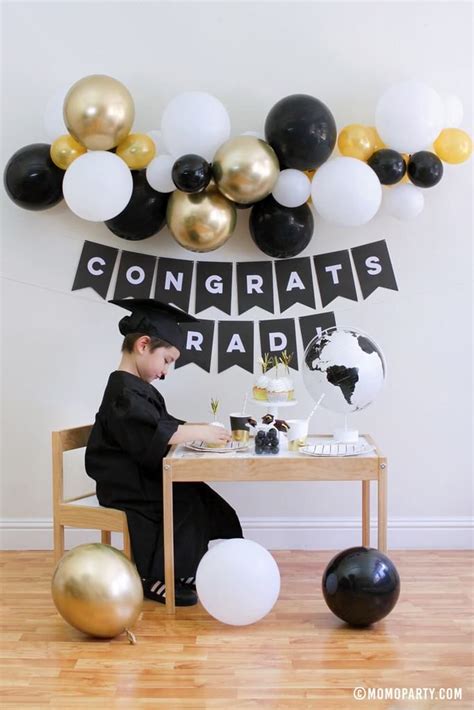 Graduation Party At Home – Momo Party | Graduation balloons, Graduation ...