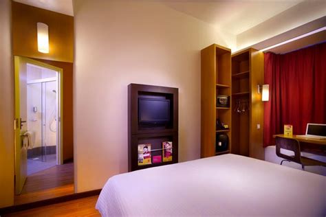 ibis Singapore On Bencoolen is one of the best places to stay in Singapore