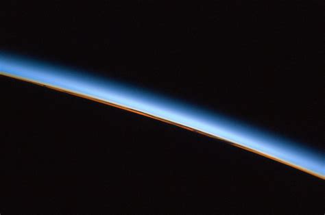 Earth's Atmosphere seen from the International Space Station | Earth Blog