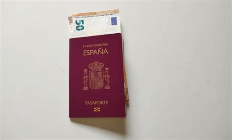 Spain Golden Visa | Processing Time & Requirements 2025