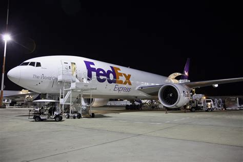 FedEx Plane Logo - LogoDix