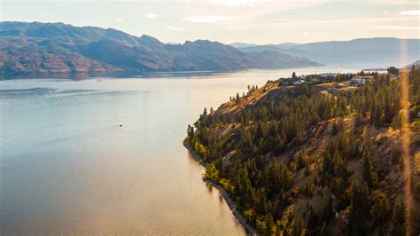 Top 20 Okanagan Lake, CA lake vacation rentals from C$ 85/night | Vrbo