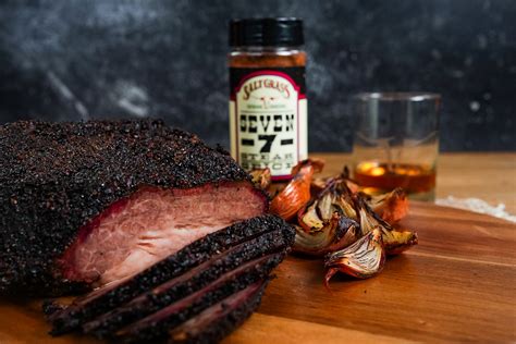 TEXAS-STYLE SMOKED BRISKET