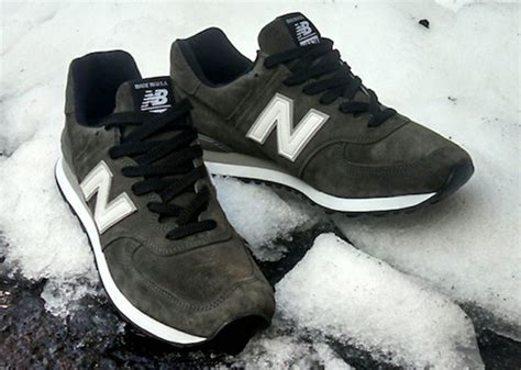 New Balance Boston Creates a 574 for Black Friday - SneakerNews.com