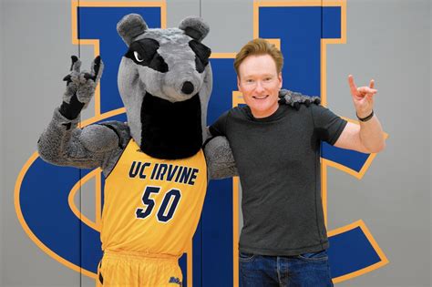 UCI's anteater shows he's no 'chicken' in Conan O'Brien mascot makeover ...