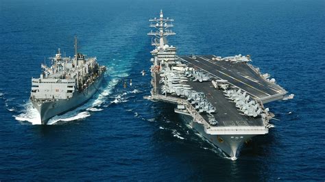 USS Dwight D. Eisenhower (CVN-69) Wallpaper HD Download