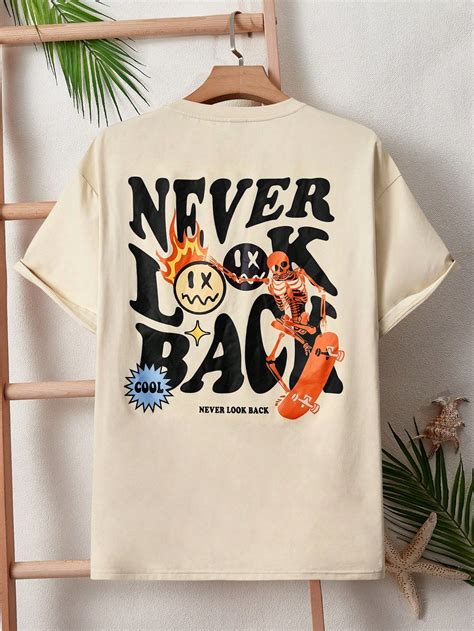 Homens Padrão De Anime E Slogan Camiseta in 2023 | Graphic shirt design ...