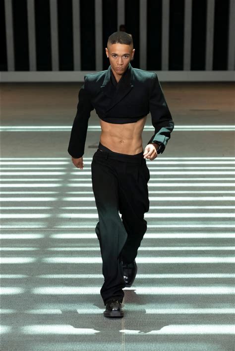 The 15 top men's fashion trends for Spring-Summer 2023 | Vogue France