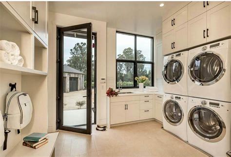 10+ Laundry Room Layout Ideas For Decluttered Washing