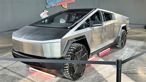 Cybertruck Details Revealed: Largest Display in Any Tesla, Rear-Wheel ...