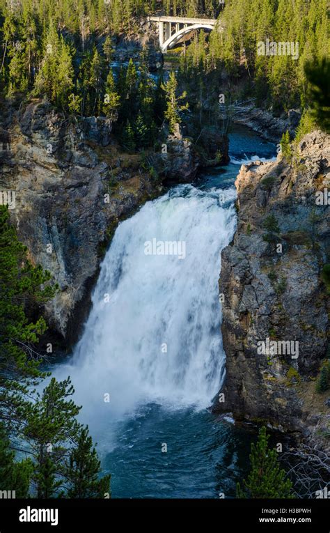 Upper Yellowstone Falls waterfalls Grand Canyon of Yellowstone ...