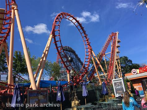 Flashback at Six Flags New England | Theme Park Archive