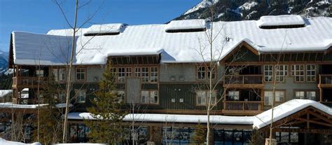 Tamarack Lodge ( Panorama Mountain Resort ) | Sportvac