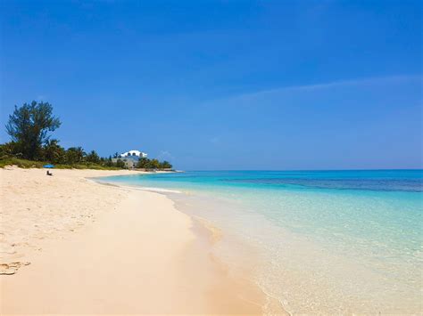 The 12 Best Beaches in Nassau, The Bahamas (Incl. Photos) - Sandals