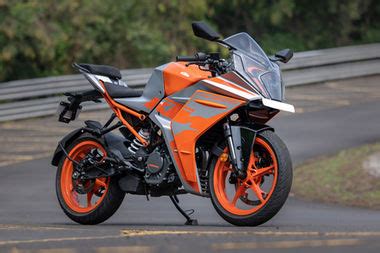 KTM RC 200 Price - RC 200 Mileage, Images, Colours