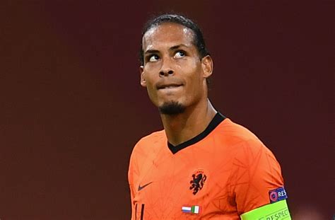 Van Dijk tells Netherlands teammate to avoid Man Utd move