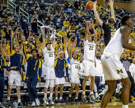 Projecting Michigan basketball roster, starting lineup for 2022-23 ...