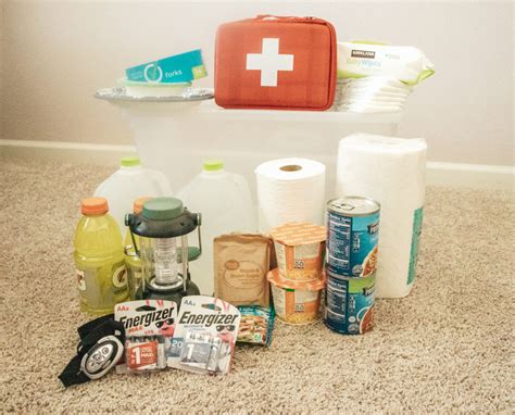 How to Start a Family Emergency Kit – Okayest Moms