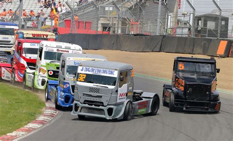 Truck racing back at Brands Hatch this Easter weekend! - Truckanddriver ...