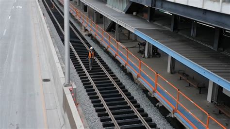 CTA Chicago Blue Line now running to Forest Park amid construction ...