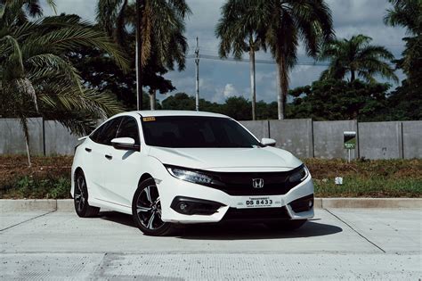 2018 Honda Civic RS Turbo Review (With Video) - Go Flat Out PH