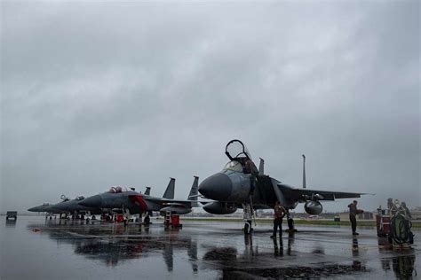 A 67th Fighter Squadron F-15C Eagle pilot, Kadena Air - NARA & DVIDS ...