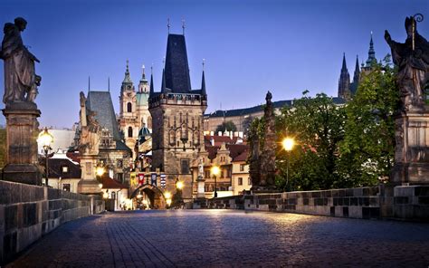 Wallpaper Download 5120x3200 Prague, Charles Bridge a beautiful city ...