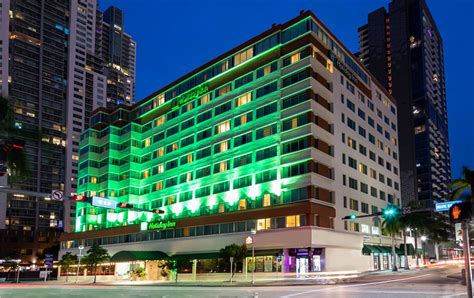 HOLIDAY INN PORT OF MIAMI DOWNTOWN $76 ($̶1̶5̶9̶) - Updated 2020 Prices ...