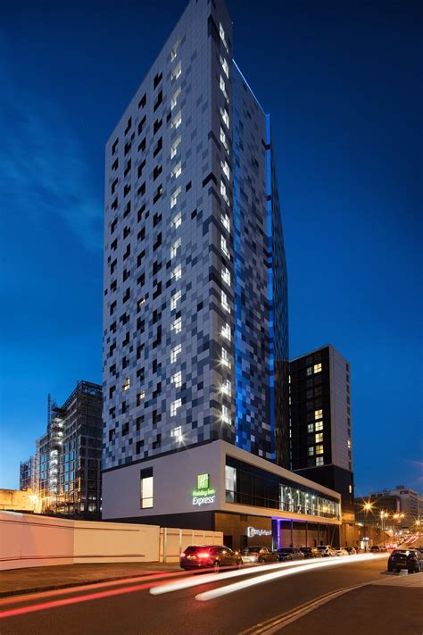 HOLIDAY INN EXPRESS BIRMINGHAM CITY CENTRE $52 ($̶6̶3̶) - Updated 2021 ...