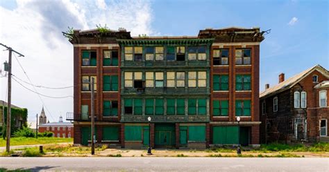 Why Was Cairo Abandoned? Here's What We Know About The Illinois Ghost Town