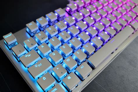 2024 - Vulcan TKL Pro White: ROCCAT Keyboard Review