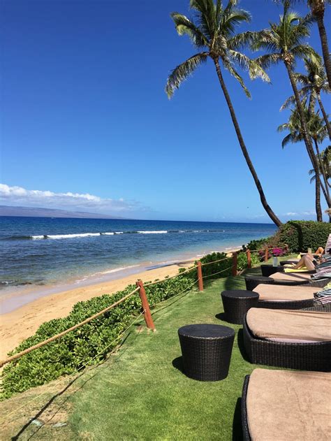 Hyatt Regency Maui Resort & Spa - The JetSet Redhead