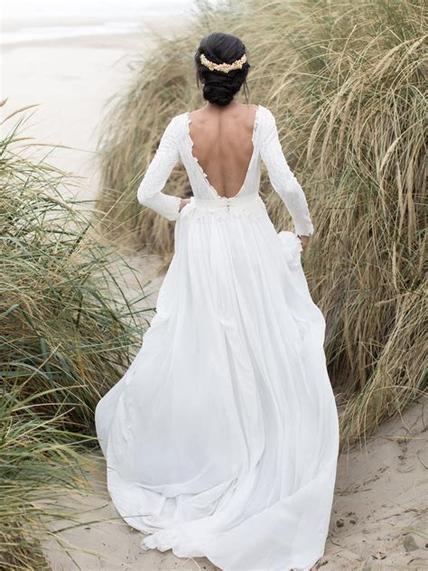 20 Romantic Ethereal Wedding Dresses