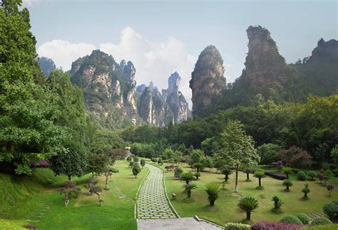 Zhangjiajie National Forest Park by Ed Freeman