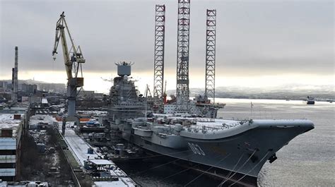 Admiral Kuznetsov aircraft carrier caught fire in Russia - Ukraine ...